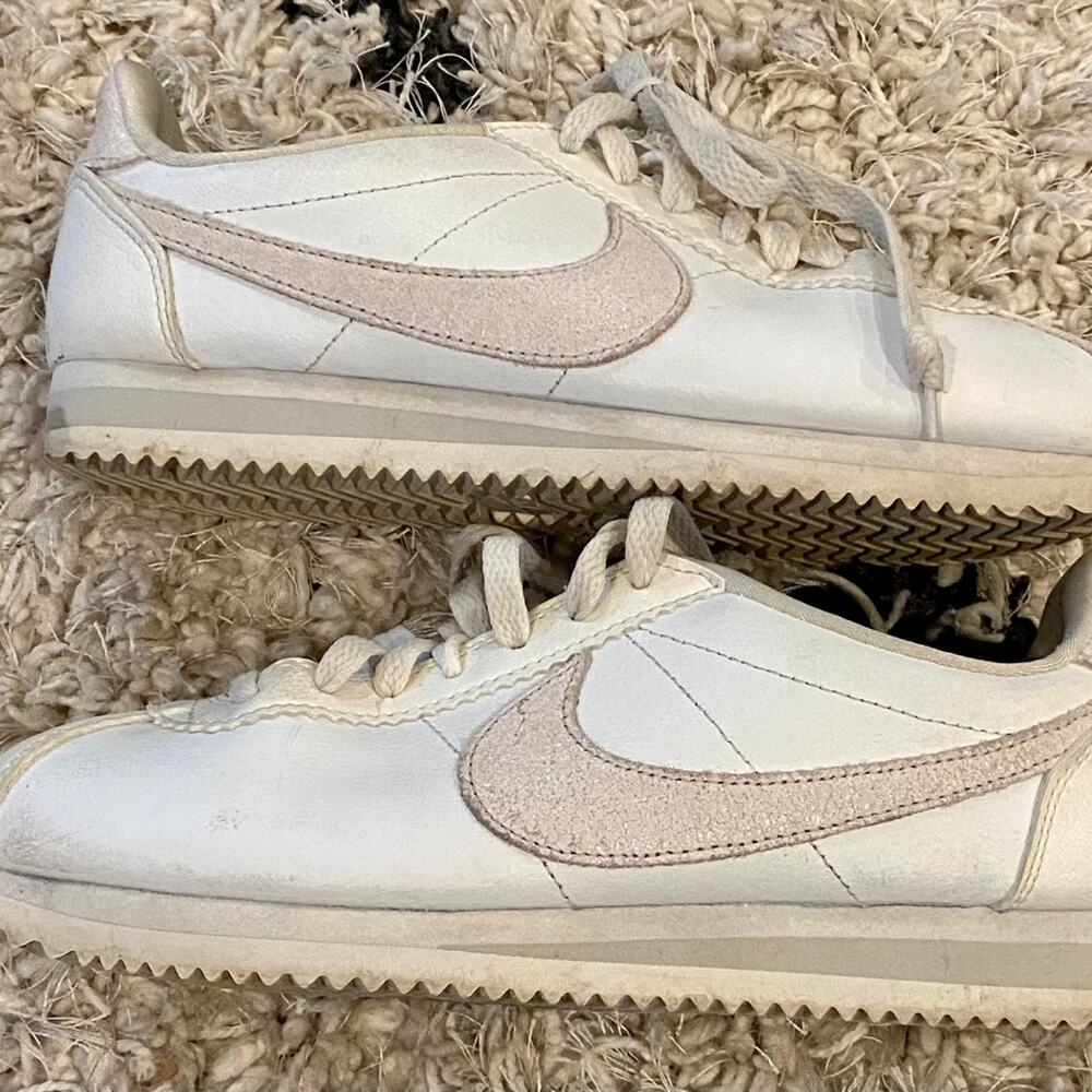 Nike Cortez Basic Leather White & Pink Women's Size 7.5 - Picture 4 of 6